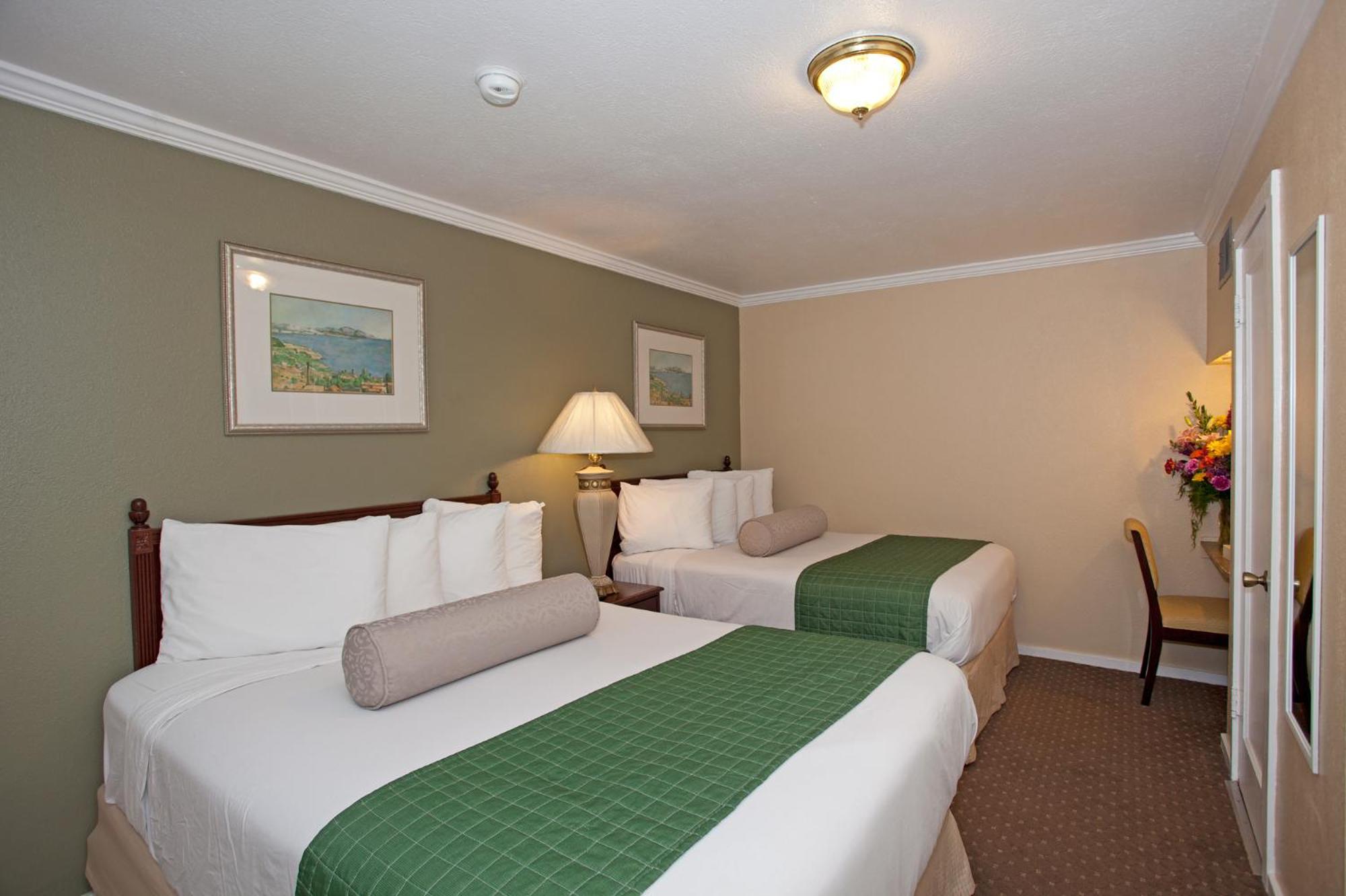 Traveler'S Inn Williams, Ca Modern Renovated Hotel Стая снимка